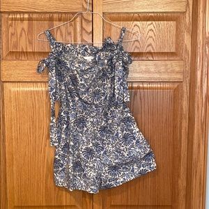H&M blue flower romper